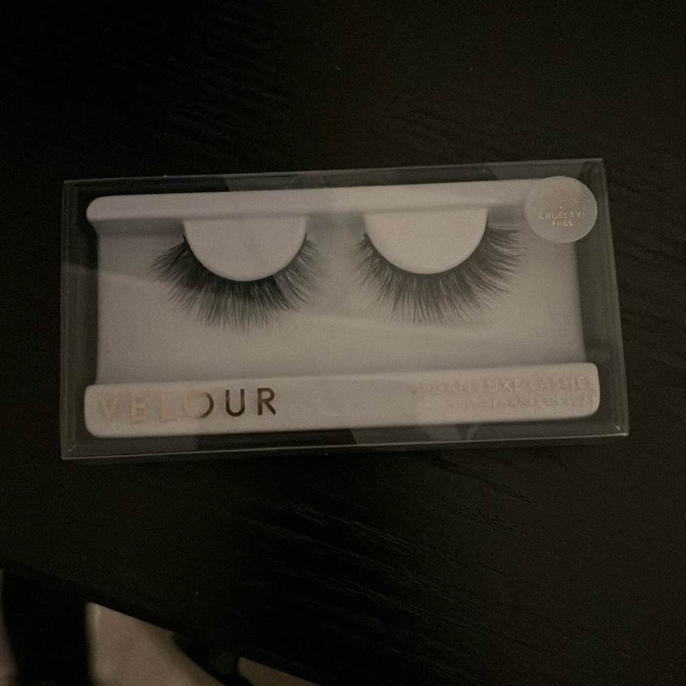 Velour lashes